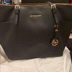 Michale kors bag
